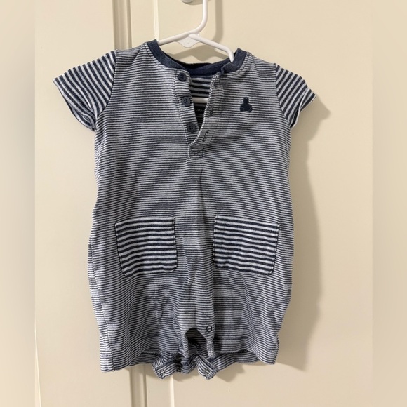 EUC Baby Gap Boy Jumper/Sweater/Button up Bundle - Picture 8 of 16